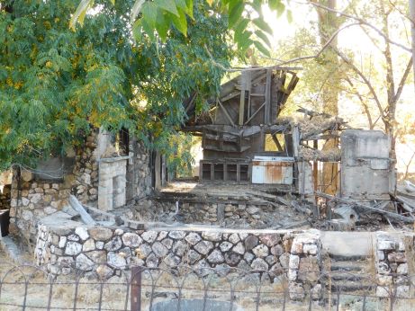 [Picture of Ruined Structure 2]